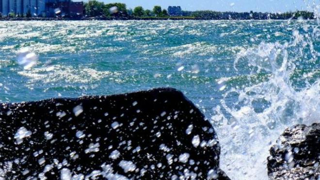 waves crashing against rocks